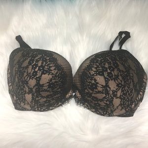 Victoria’s Secret 34DDD Bra & thong
